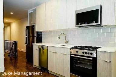 Main picture of 1675 Woodbine St