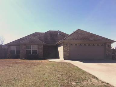 Main picture of 2403 Heather Lynn Ln