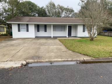 Main picture of 221 Audrey Cir