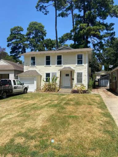 Main picture of 624 Robinson Pl