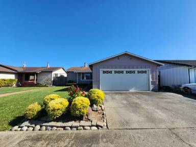 Main picture of 2422 Kehoe Ave