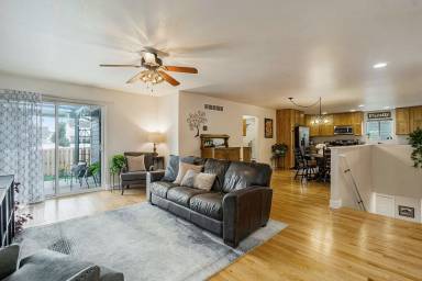 Main picture of 4227 White Deer Ln