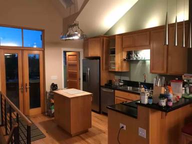 Main picture of 325 Cherry St