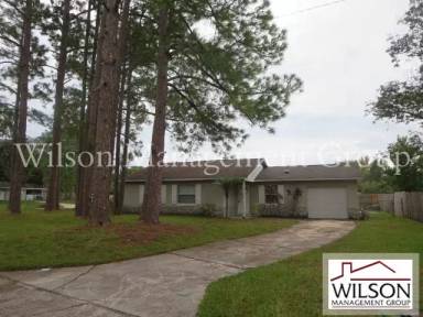 Main picture of 300 Loch Low Dr