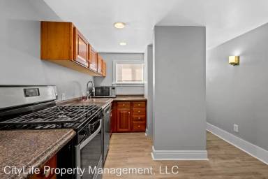 Main picture of 2749 Oakley Way