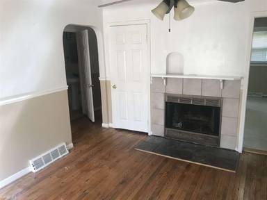 Main picture of 1150 La Salle Ave
