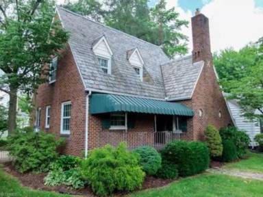 Main picture of 1015 Wales Rd NE