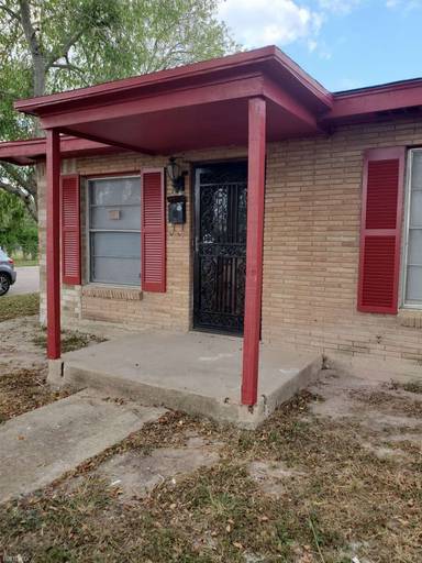 Main picture of 301 E Beck St