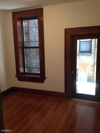Main picture of 121 Mulberry St