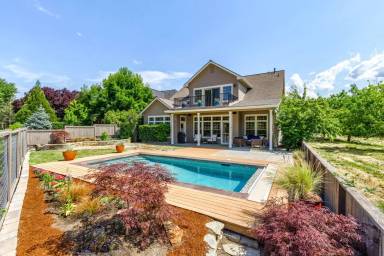 Main picture of 403 Briscoe Pl