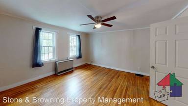 Main picture of 141 N Seminary St