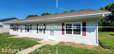 Main picture of 148 N Crest Dr