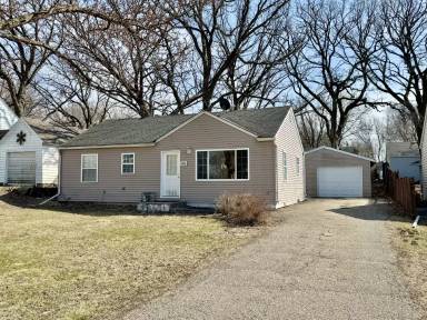 Main picture of 2006 SE Marshall St