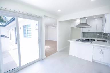 Main picture of 16681 Sims Ln