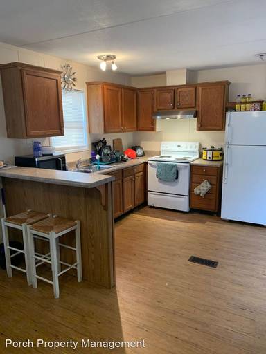 Main picture of 7318 Hayward Ave