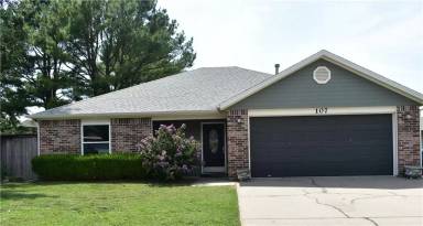 Main picture of 107 Rebecca Rd