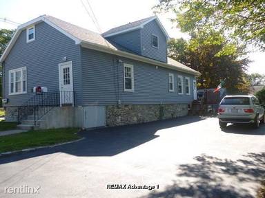 Main picture of 92 Boston Ave