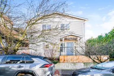 Main picture of 2512 SE 50th Ave