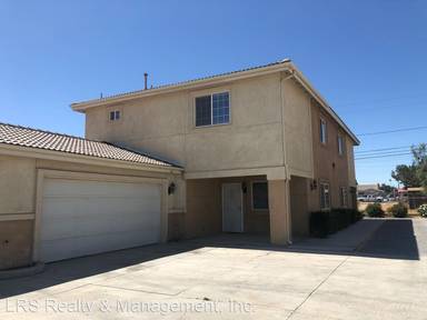Main picture of 16365 Juniper St