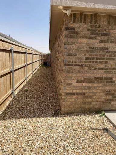 Main picture of 1301 N Clinton Ave