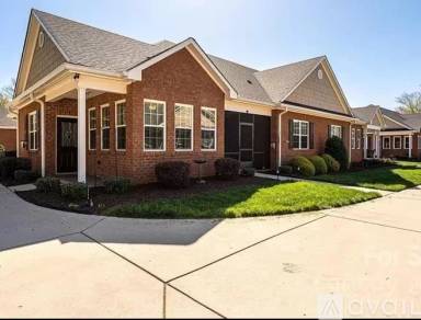 Main picture of 8240 Symphony Ct