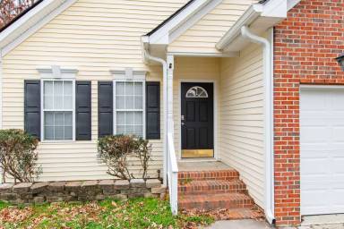 Main picture of 2516 Tadley Ct