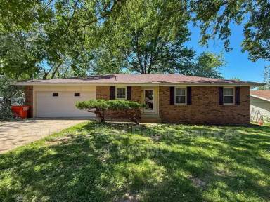 Main picture of 3715 S Walnut Hill Dr