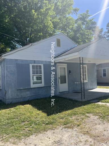 Main picture of 305 E Lizzie St