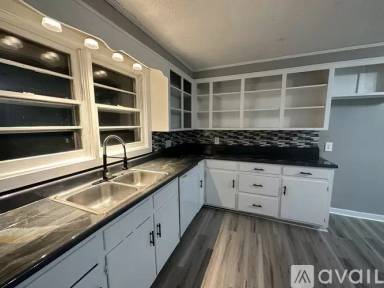 Main picture of 1420 48th Ave