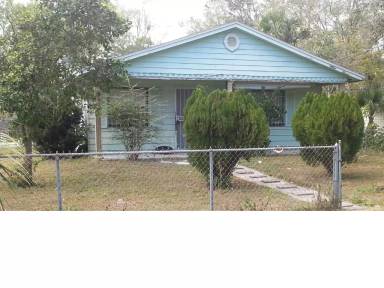 Main picture of 1020 S Bay Ave