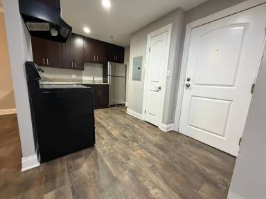 Main picture of 10 N Sheridan Rd Apartments