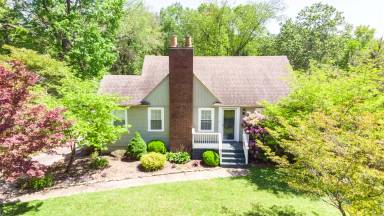 Main picture of 2204 Highland Dr