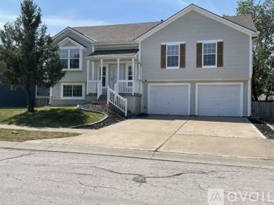 Main picture of 11909 E 214th Ter