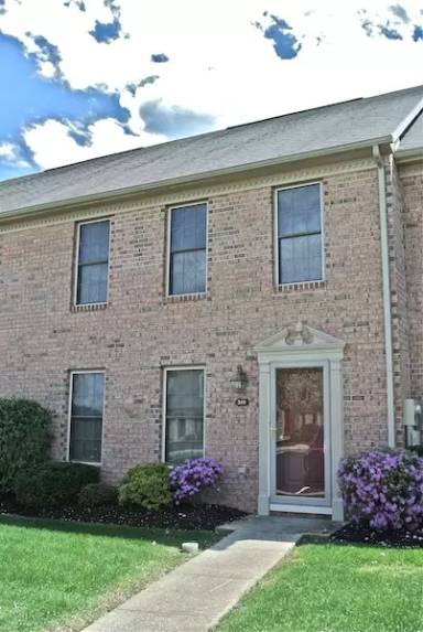 Main picture of 360 Stonehedge Ln
