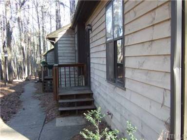 Main picture of 907 W Chatham St