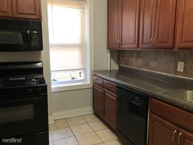 Main picture of 384 Baldwin Ave