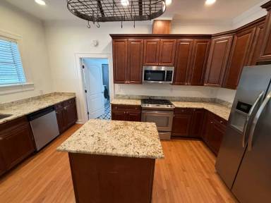 Main picture of 405 W Frances Ave