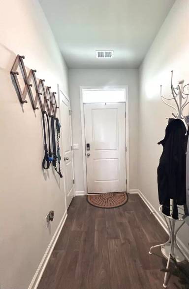 Main picture of 307 Misty Leaf Ln