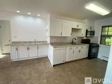 Main picture of 11 Westfield St