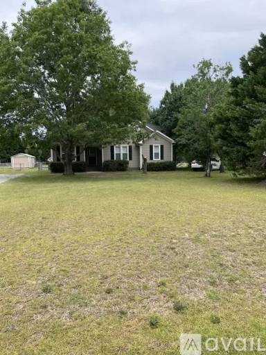 Main picture of 115 Hillcrest Dr