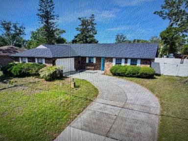Main picture of 794 E River Oak Dr