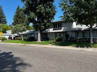 Main picture of 8915 Salmon Falls Dr