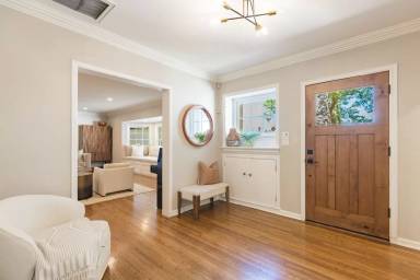 Main picture of 14422 Valley Vista Blvd