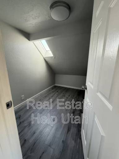 Main picture of 365 S Elizabeth St