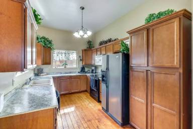 Main picture of 2753 Zane Grey Blvd