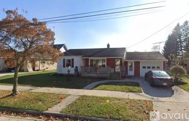 Main picture of 1909 32nd St