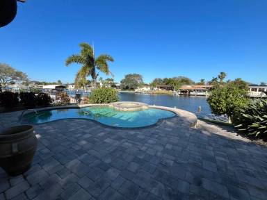 Main picture of 415 Aruba Ct