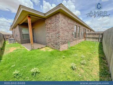 Main picture of 5523 Lehigh St