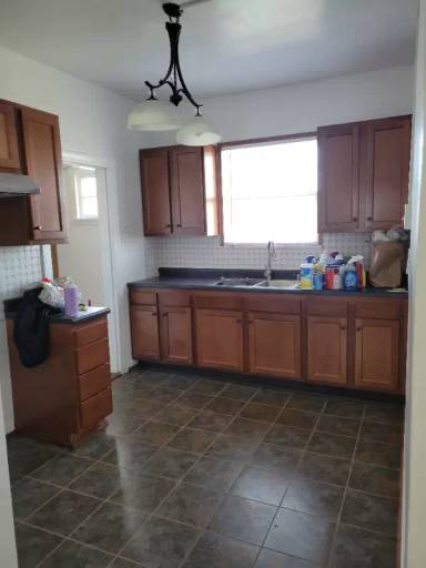 Main picture of 3544 E 80th St