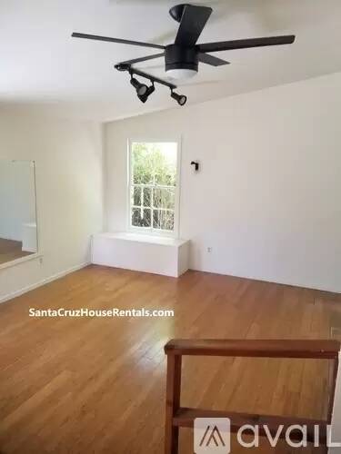 Main picture of 1221 Delaware Ave